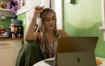 DELF B1 Dialogue Sample: Portefeuille perdu