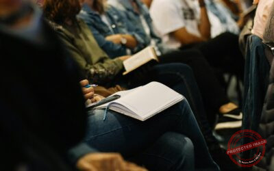 TEF Canada : Expression Écrite (Section A) : Une femme surprise par sa valise, diamant retrouvé